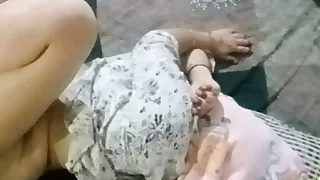 MOTI GAAND WALI REKHA MAAMI KO USKE BHANJE NE RAAT Ko CHODA Part2